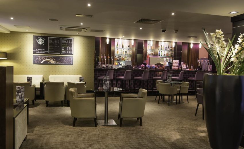 Crowne Plaza London Ealing Hotel 4* by Perfect Tour