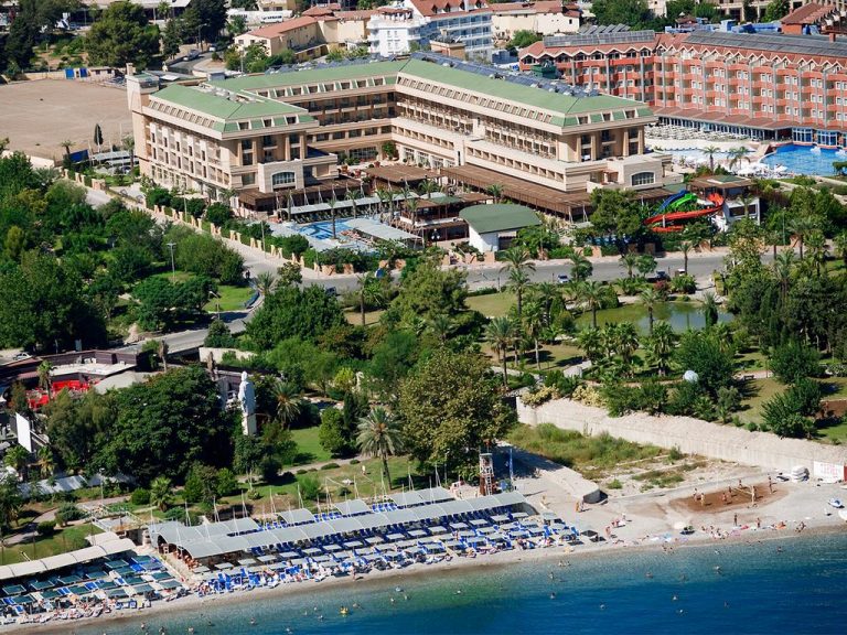 Revelion in Antalya - Crystal Deluxe Resort & Spa 5*