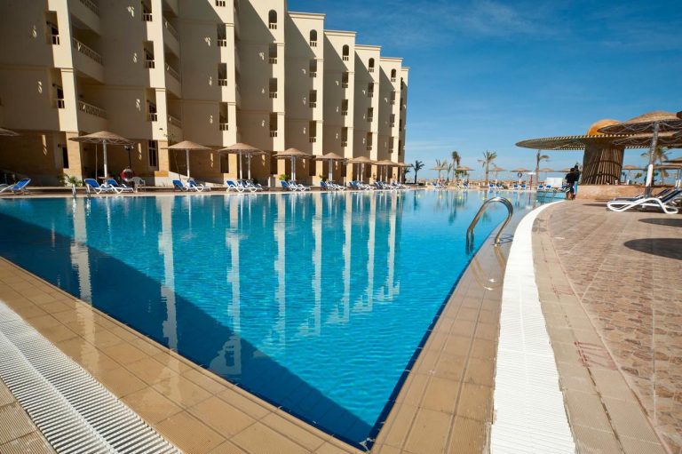 AMC Royal Hotel & Spa 5* - last minute