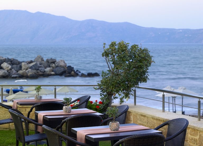 Molos Bay Hotel 4*