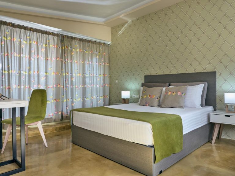 Koukounaria Aparthotel & Suites 4* by Perfect Tour