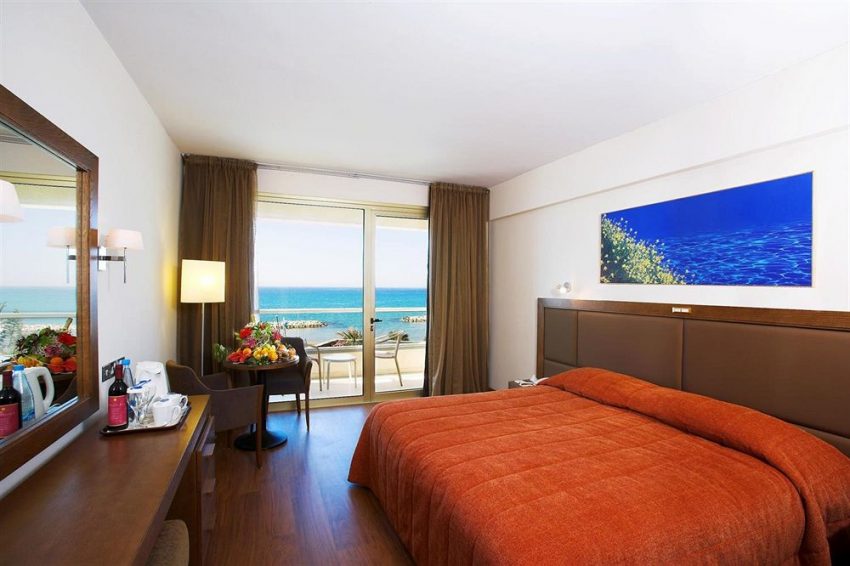 Golden Bay Beach Hotel 5* by Perfect Tour