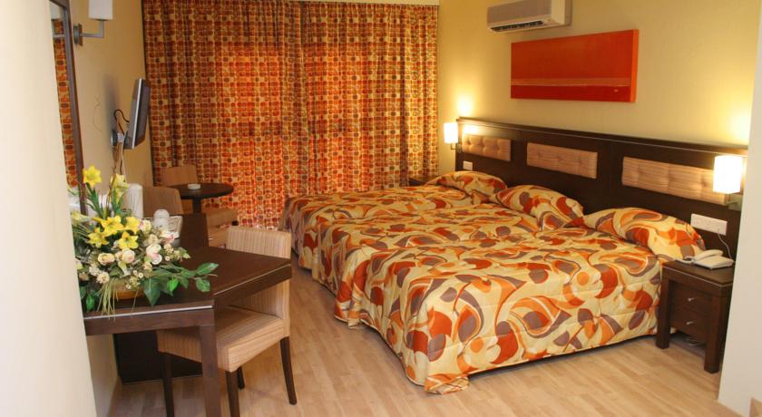 1 Decembrie in Cipru - Livadhiotis City Hotel 3* by Perfect Tour