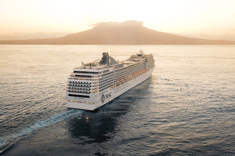 Croaziera in Marea Britanie, Franta, Olanda si Danemarca bordul navei MSC Poesia - 4 nopti by Perfect Tour - 5 | YEO