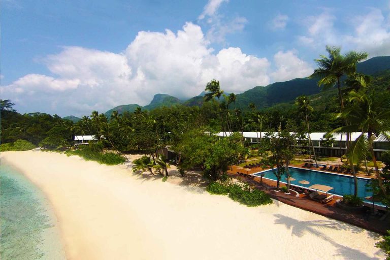 Avani Seychelles Barbarons Resort & Spa 4*