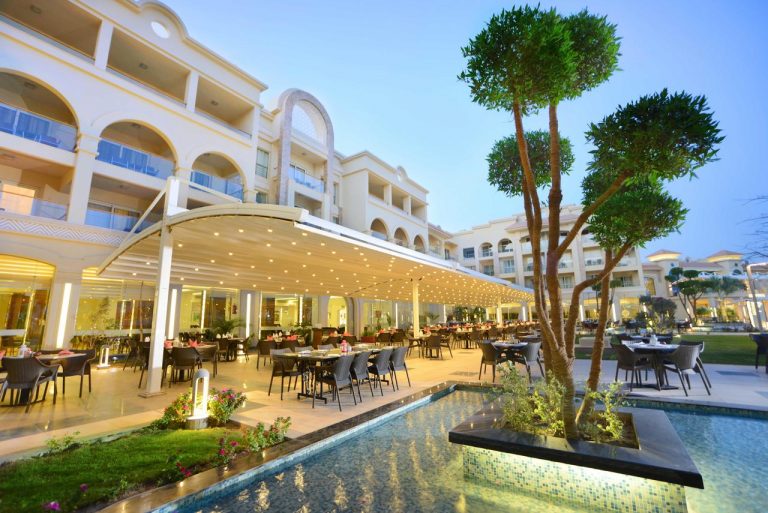 Albatros White Beach Resort 5* - last minute