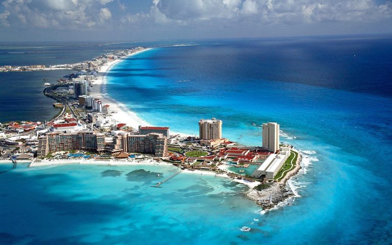 Oferta de la KLM: bilet avion Bucuresti - Cancun