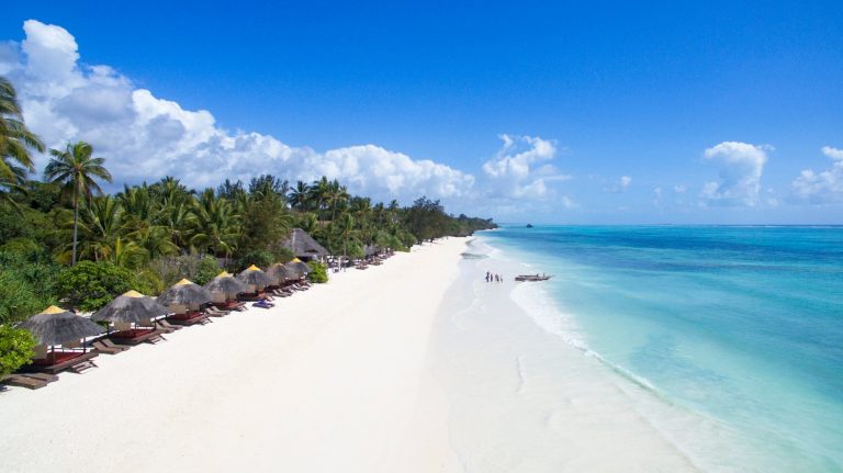 Oferta speciala de la KLM: bilet avion Bucuresti - Zanzibar