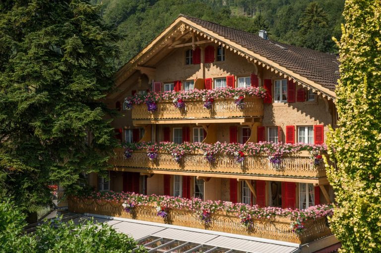 La ski in Elvetia -Hotel Alpenblick und Chalet-Resort 3* (Wilderswil)
