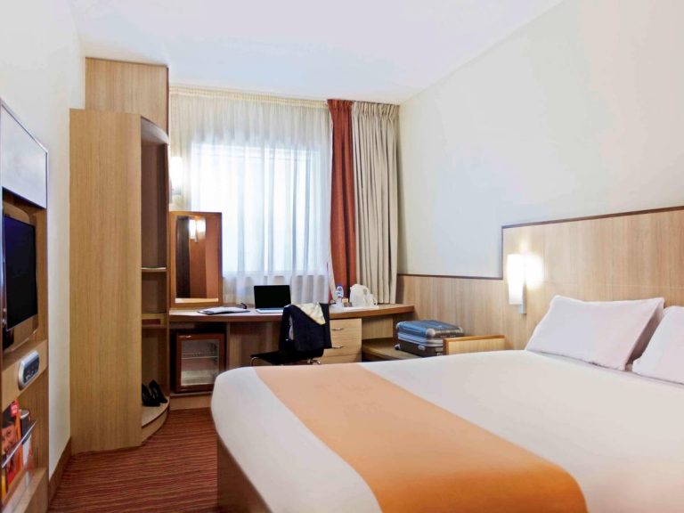 Ibis Al Barsha Hotel 3*