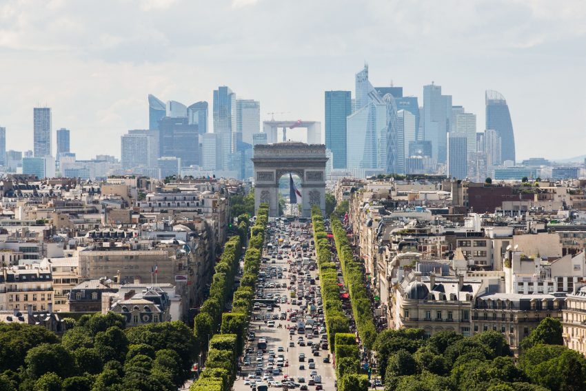 Oferta speciala de la Tarom: bilet avion Bucuresti - Paris