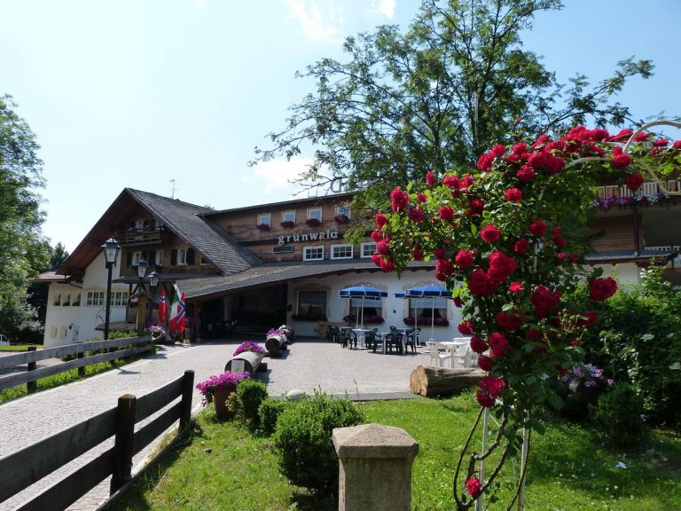 Relais Grünwald Hotel 4* (Cavalese) by Perfect Tour - 1 | YEO