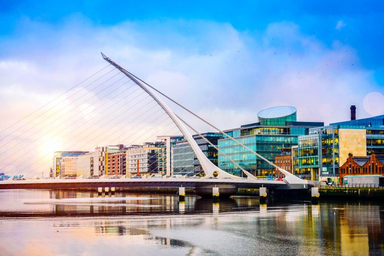 Oferta promotionala de la Lufthansa: bilet avion Bucuresti - Dublin
