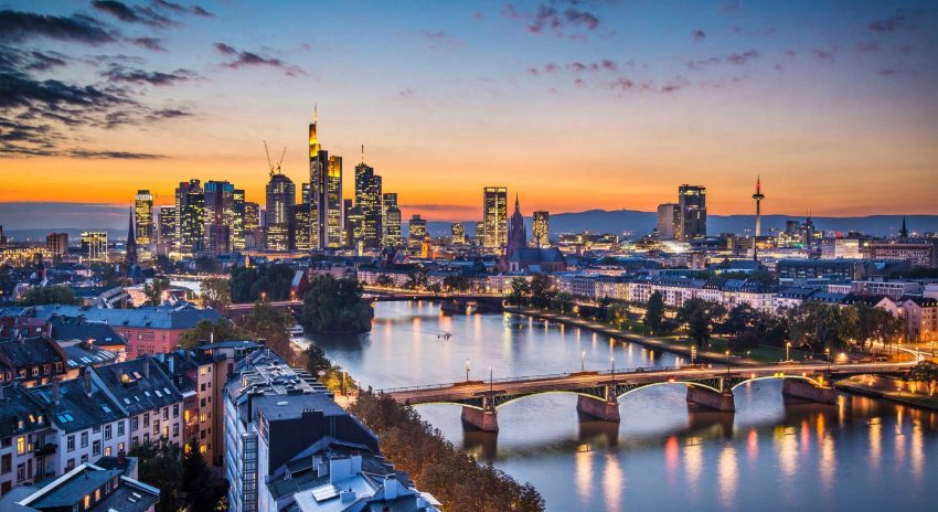 Oferta speciala de la Tarom: bilet avion Bucuresti - Frankfurt by Perfect Tour