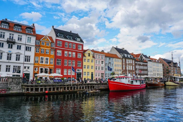 Oferta promotionala de la Lufthansa: bilet avion Bucuresti - Copenhaga