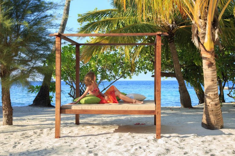 Equator Village Maldives 3*