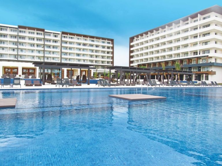 Royalton Blue Waters 5*