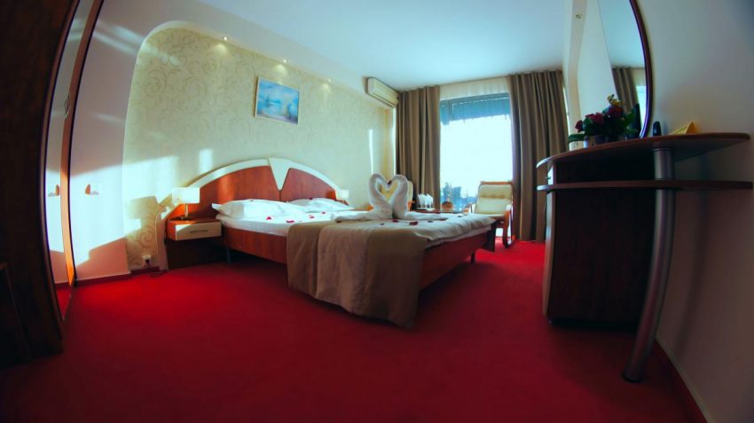 Litoralul Romanesc - Afrodita Hotel 4* by Perfect Tour - 1 | YEO