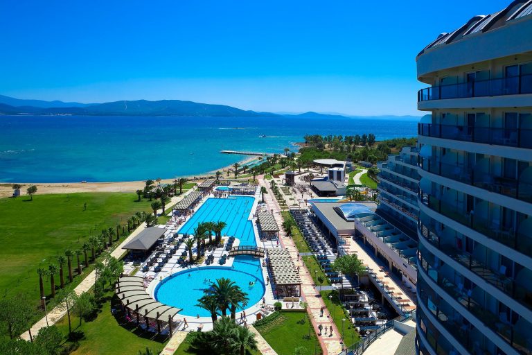 Venosa Beach Resort & Spa 5*