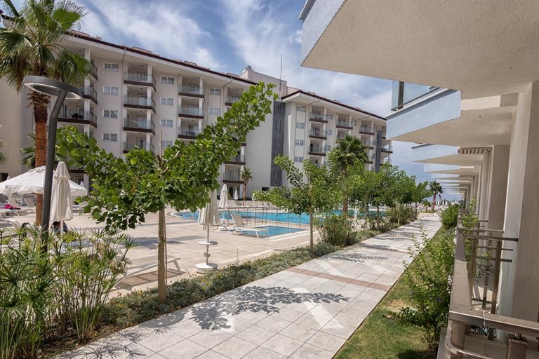 Ramada Hotel & Suites Kusadasi 5*