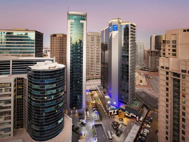 TRYP by Wyndham Dubai Hotel 4*