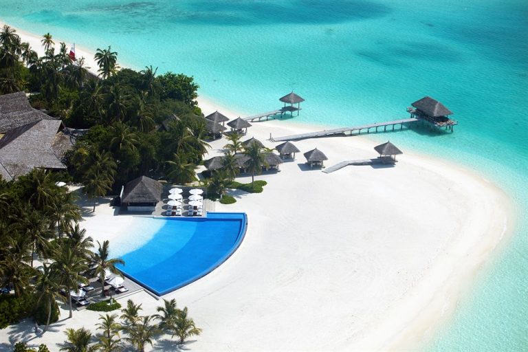 Velassaru Maldives Resort 5*