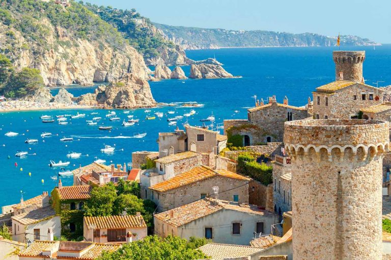 Barcelona si Costa Brava - vacante seniori