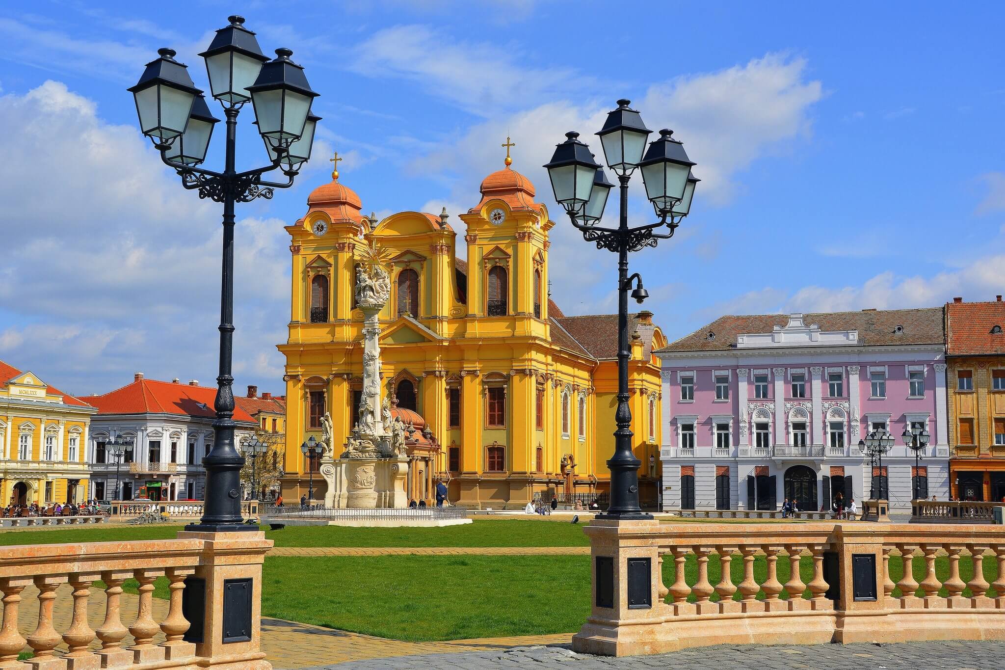 Oferta speciala de la Tarom: bilet avion Bucuresti - Timisoara by Perfect Tour