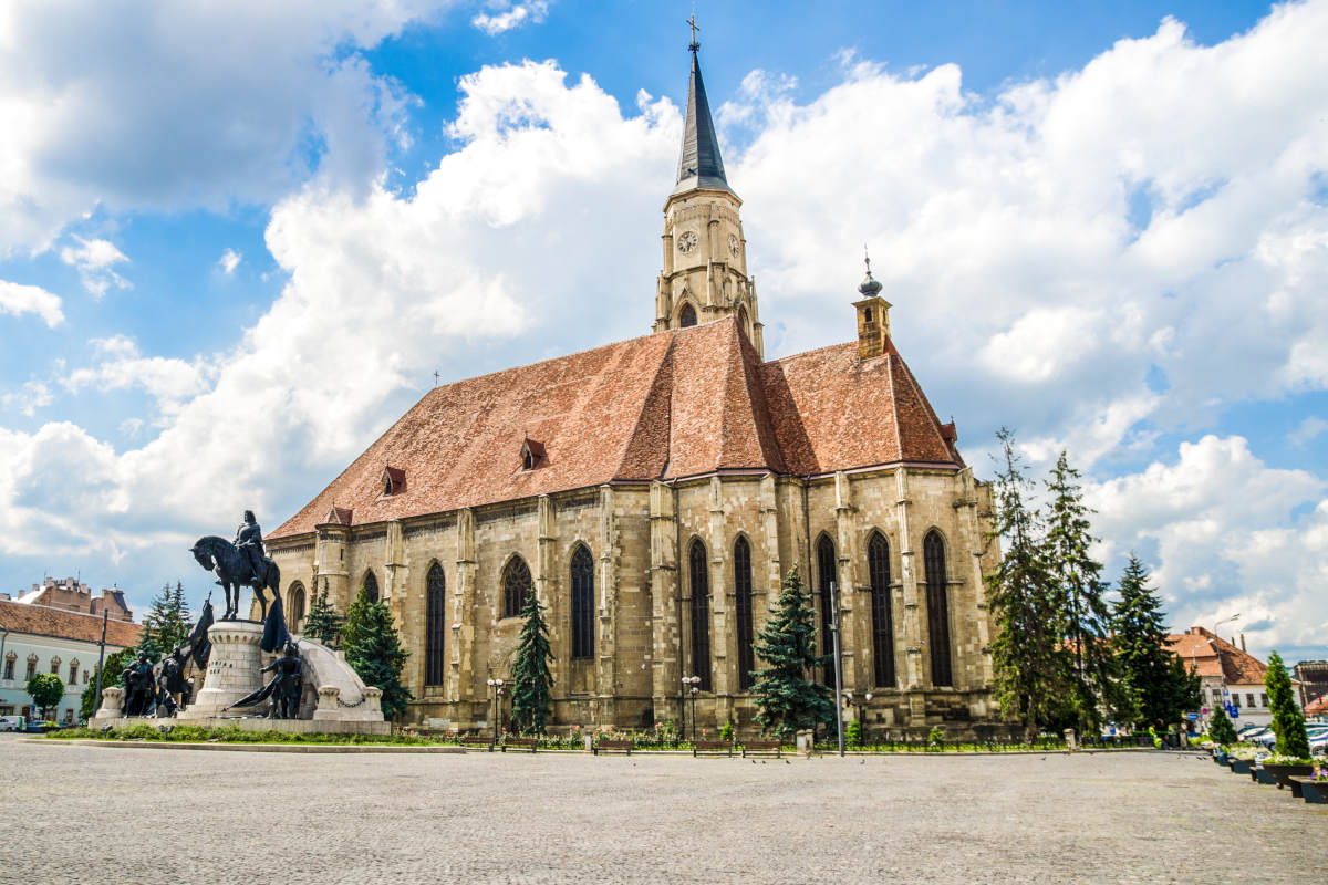 Oferta verii de la Tarom: bilet avion Bucuresti - Cluj Napoca