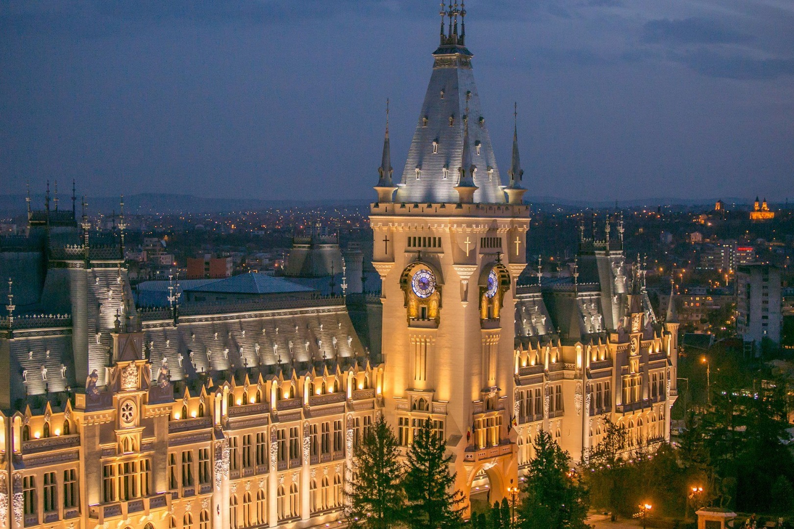 Oferta speciala de la Tarom: bilet avion Bucuresti - Iasi