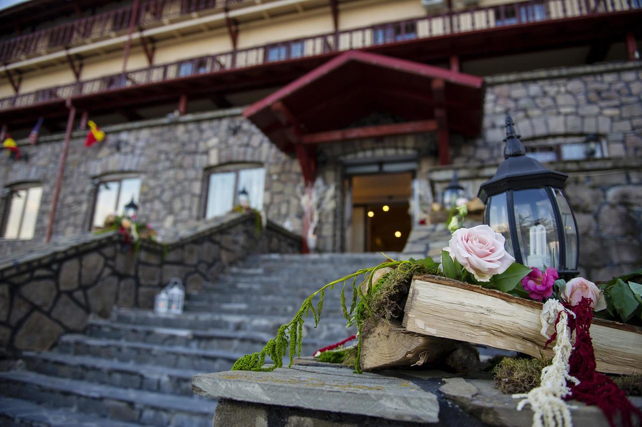 Sarbatori Pascale la Rozmarin Hotel 4* by Perfect Tour