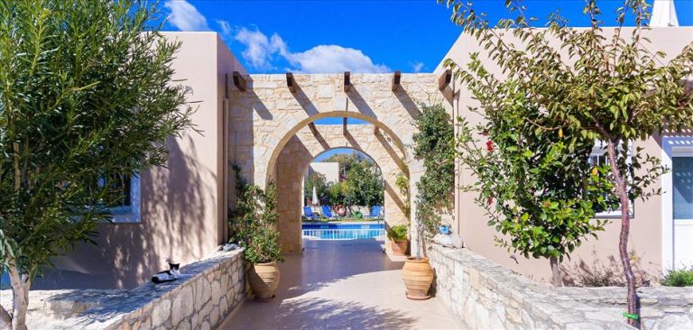 Azure Beach Villas 3*