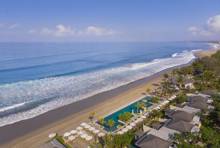 Luna de miere in Bali - The Seminyak Beach Resort & Spa 5*