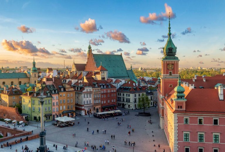 Oferta promotionala de la Lufthansa: bilet avion Bucuresti - Varsovia