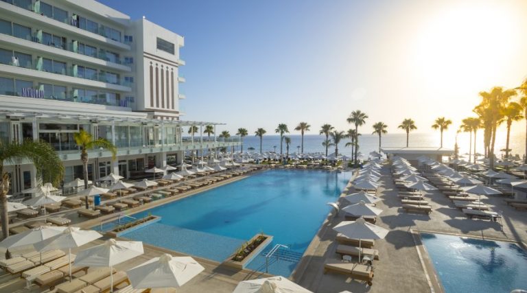 Constantinos the Great Beach Hotel 5*