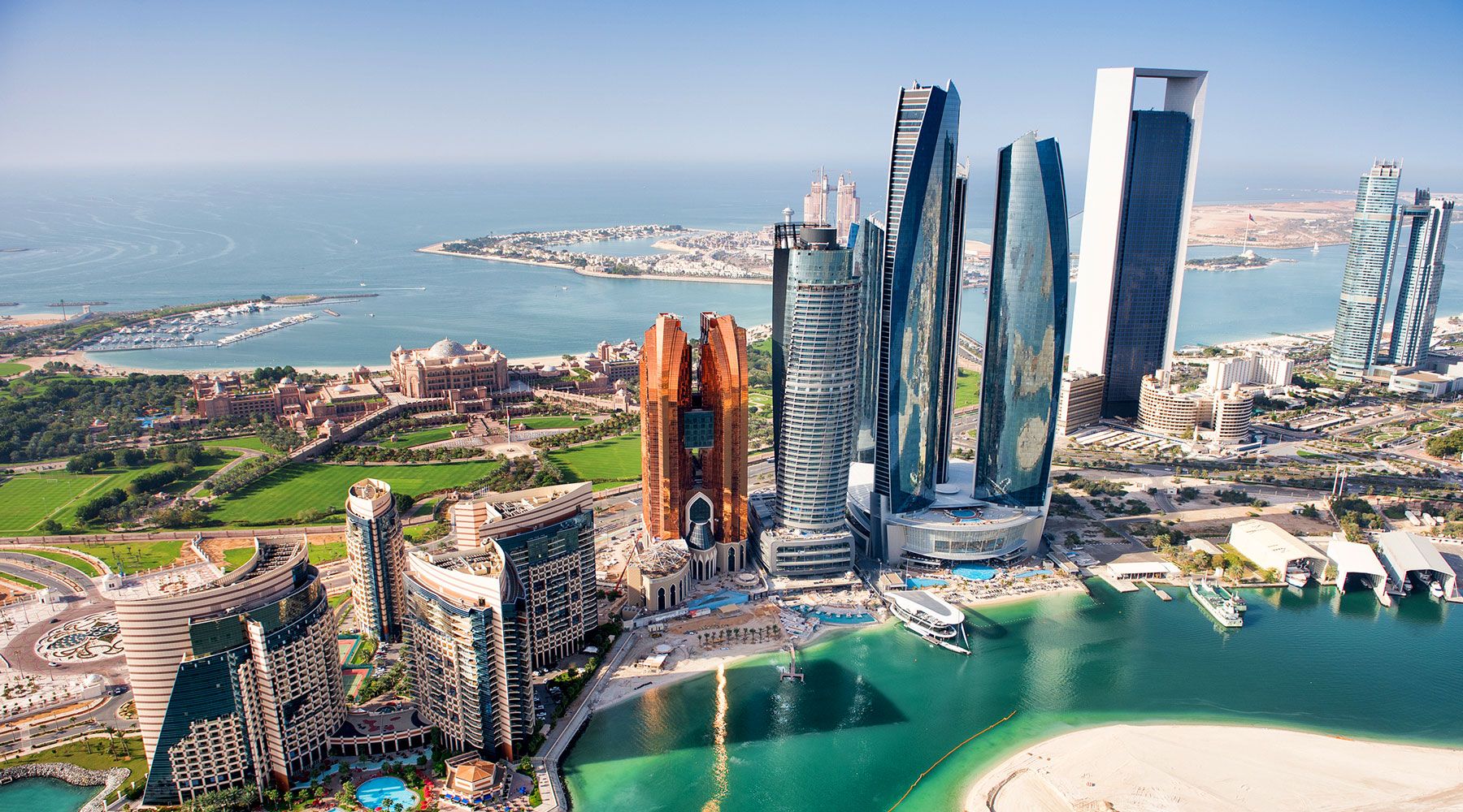 Descoperiti destinatii uimitoare cu Qatar: bilet avion Bucuresti - Abu Dhabi by Perfect Tour