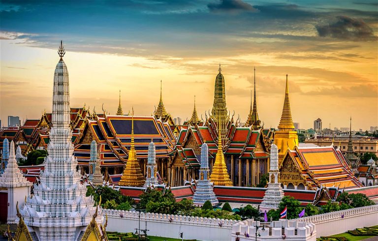 Oferta speciala de la KLM: bilet avion Bucuresti - Bangkok