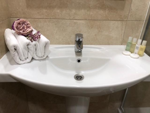 Litoralul Romanesc - Academy Hotel 3* by Perfect Tour - 6 | YEO
