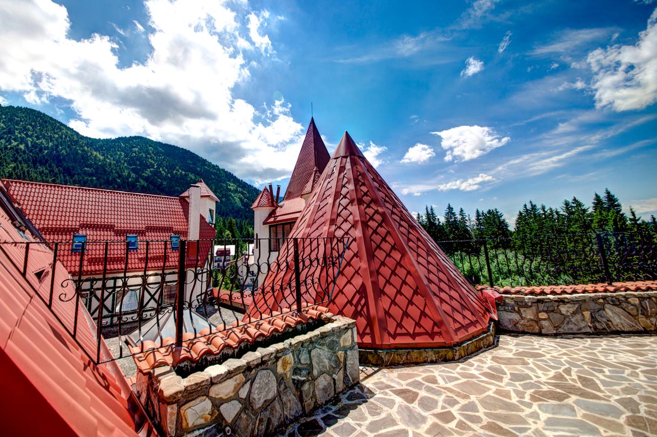 House of Dracula Hotel 4* Poiana Brasov by Perfect Tour - 3 | YEO