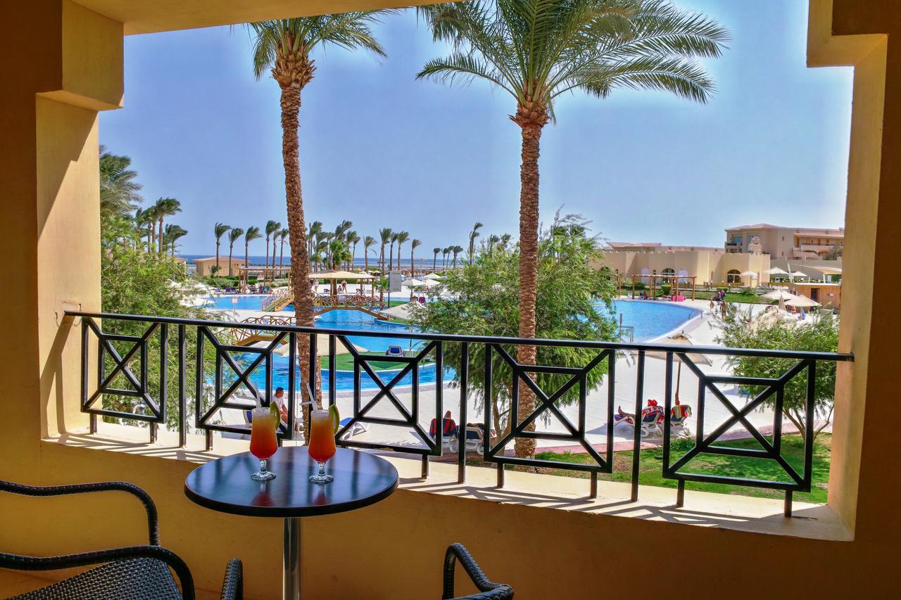 Revelion in Egipt - Cleopatra Luxury Resort Makadi Bay 5* by Perfect Tour