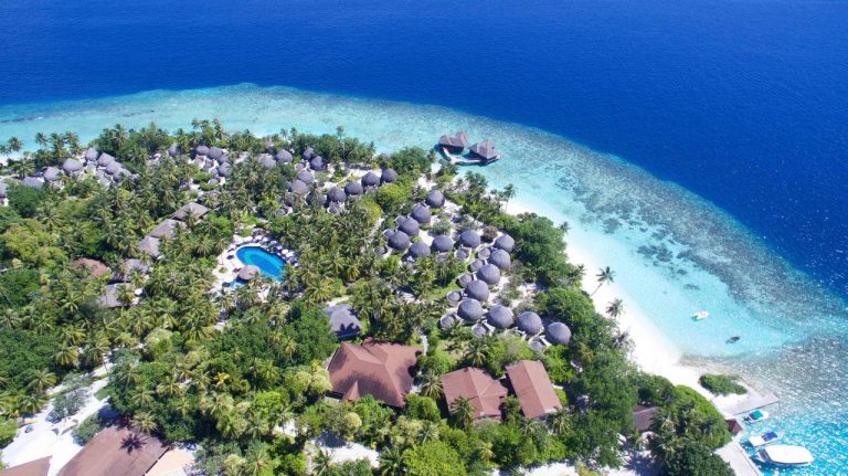 Bandos Maldives Resort 4*