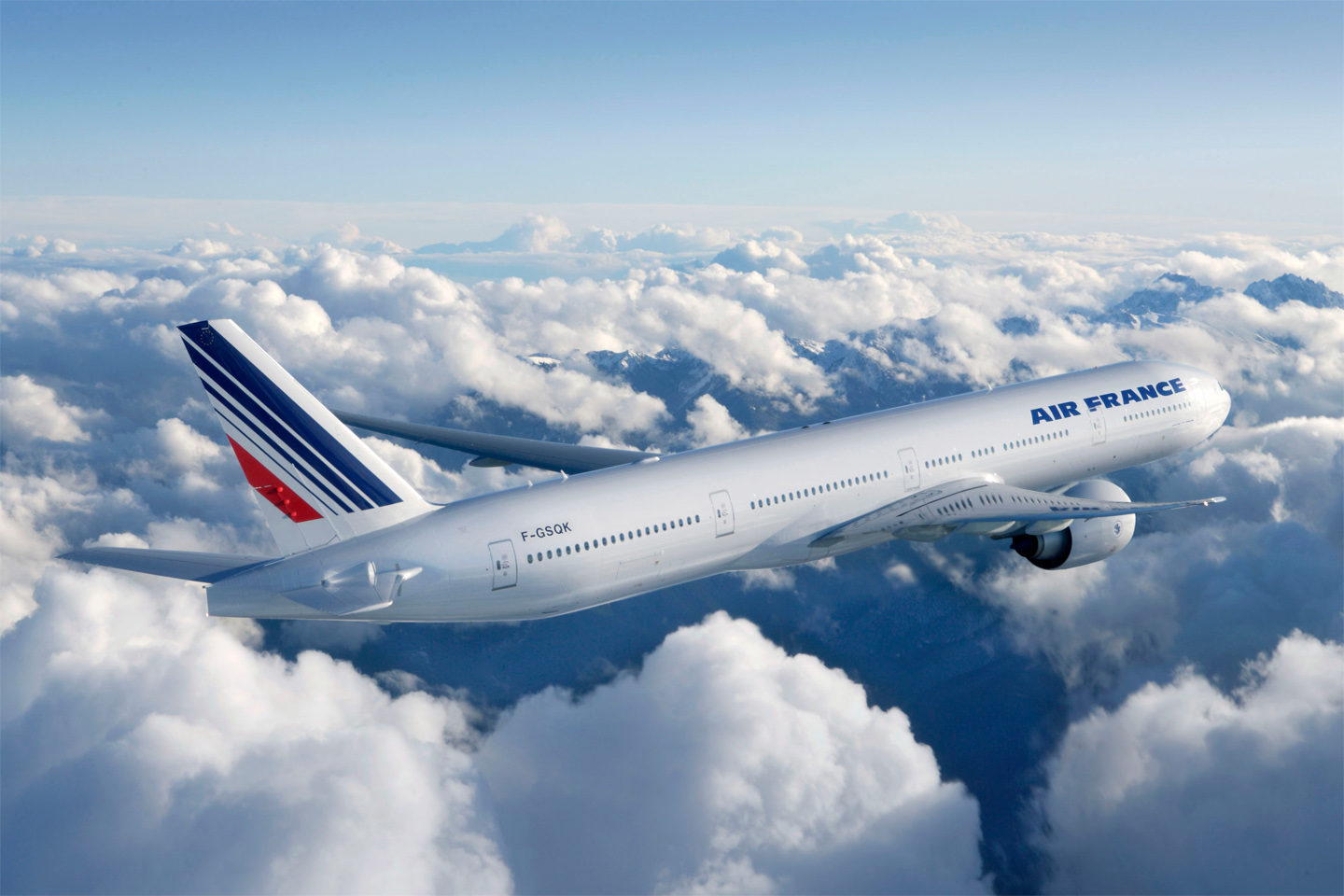 Oferta aniversara de la Air France: bilet avion Bucuresti - Saint-Denis by Perfect Tour