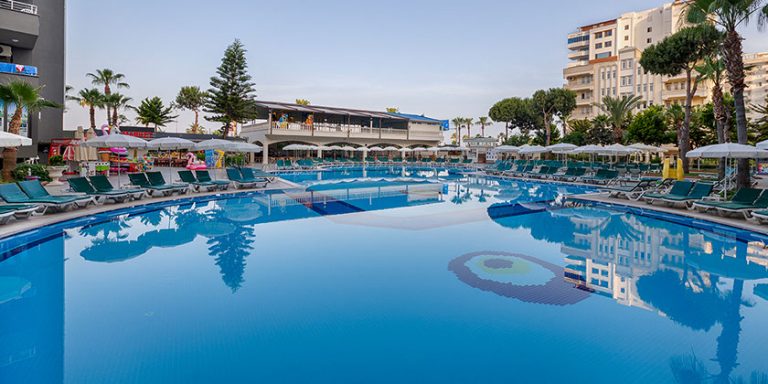 SENZA Grand Santana Hotel 5*