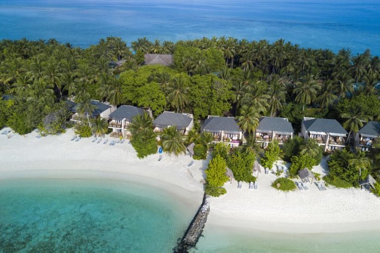 Summer Island Maldives Resort 4*