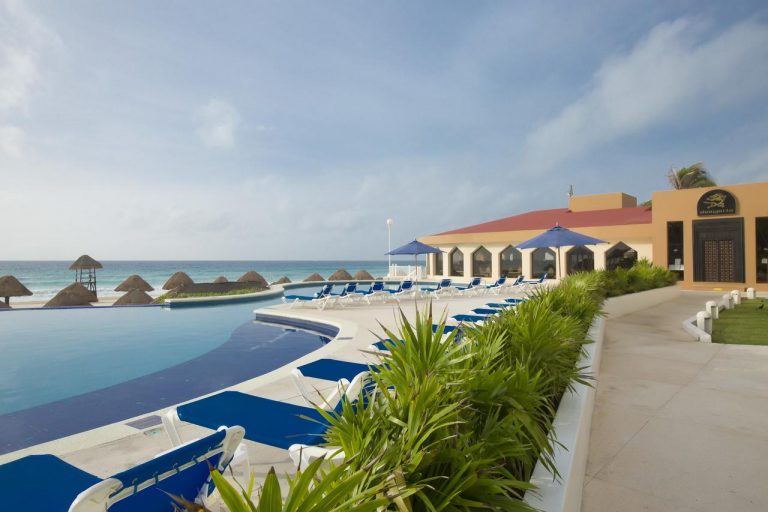 Golden Parnassus Resort & Spa 4* (adults only)