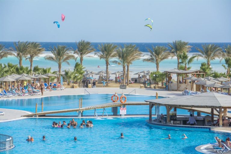 Royal Tulip Beach Resort 5*