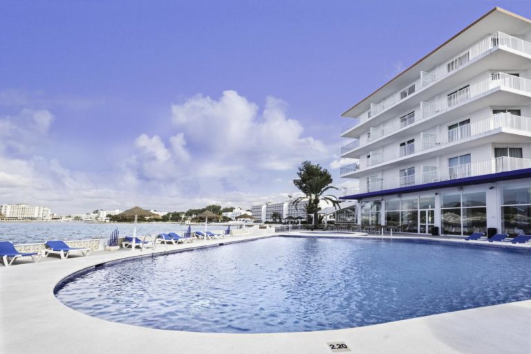 azuLine Hoteles Mar Amantis I & II 3*