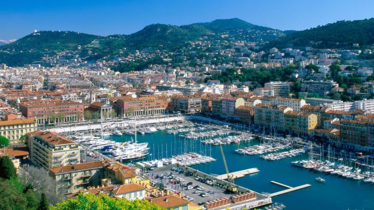 Cea mai buna oferta de la Air France: bilet avion Bucuresti - Nisa