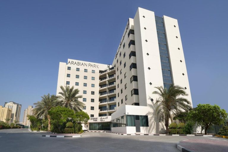 Arabian Park Dubai - Edge by Rotana 3*