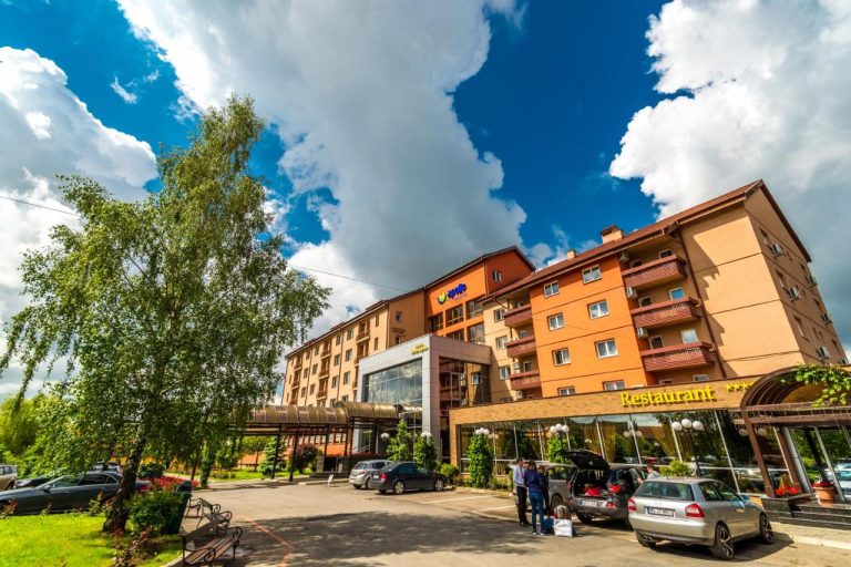 Revelion la Apollo Wellness Club 4*